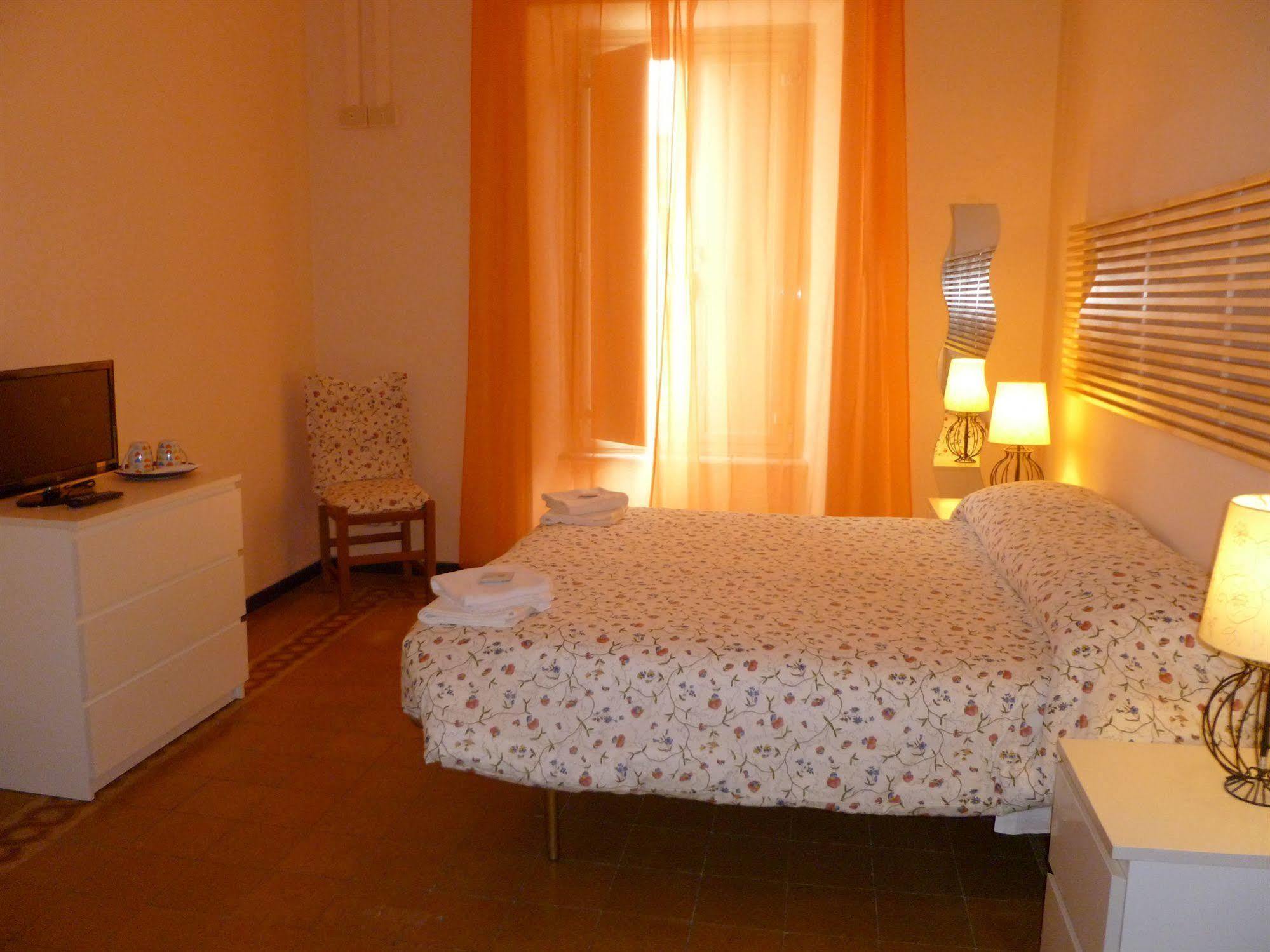 Carlo Alberto House Bed & Breakfast Roma